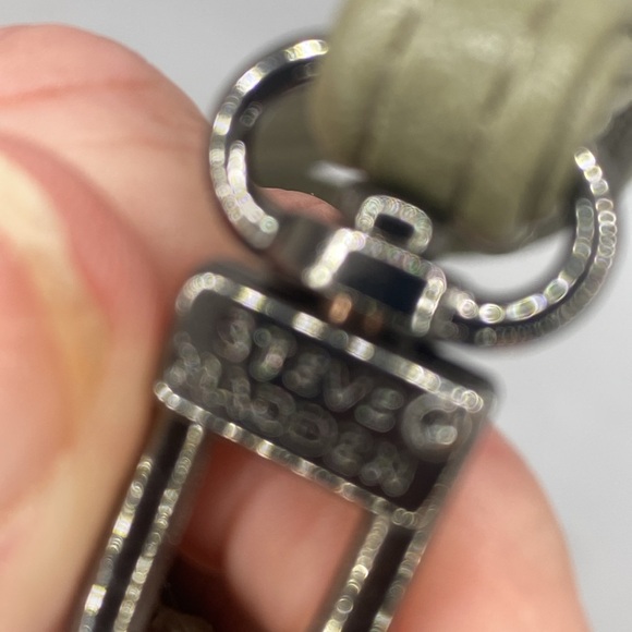 Steve Madden signature embossed faux leather green convertible  wristlet wallet - Picture 13 of 13